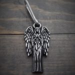 Angel Zipper Pull